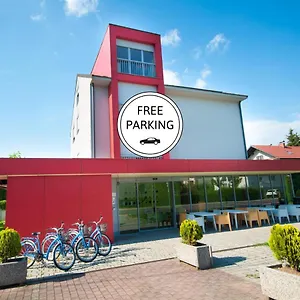 Simbol With Free Private Parking Laibach