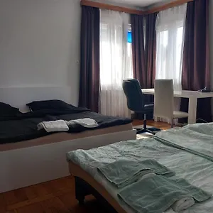 & Murgle Auberge de jeunesse